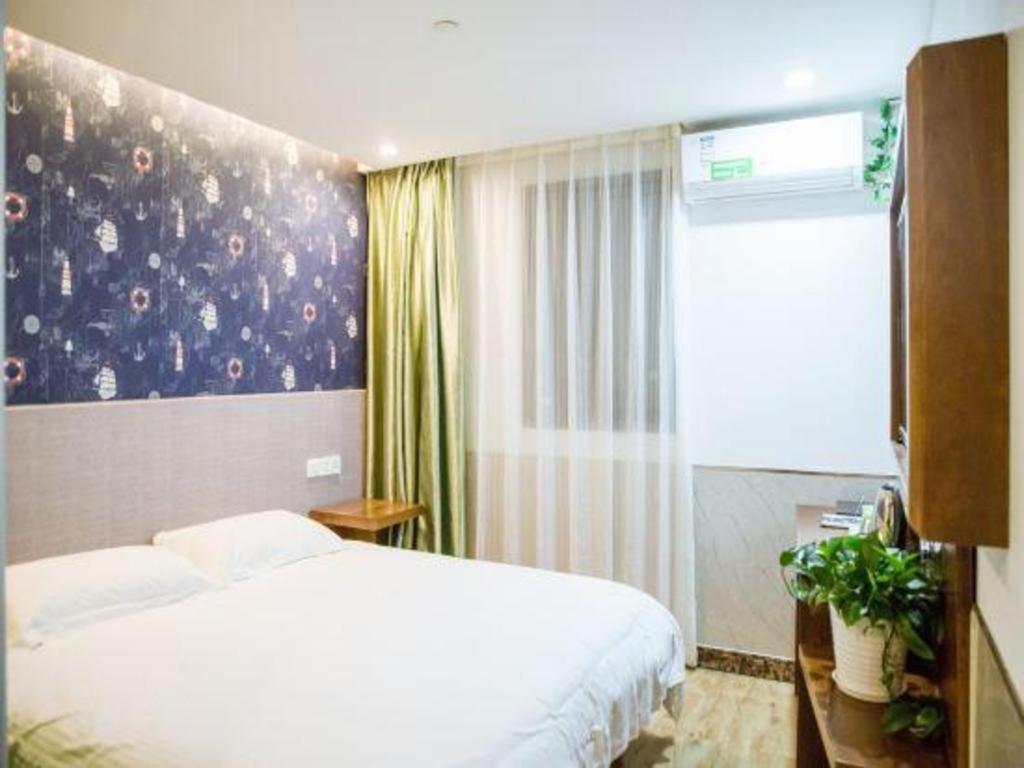 Vatica Pudong Dishui Branch Hotel 3*
